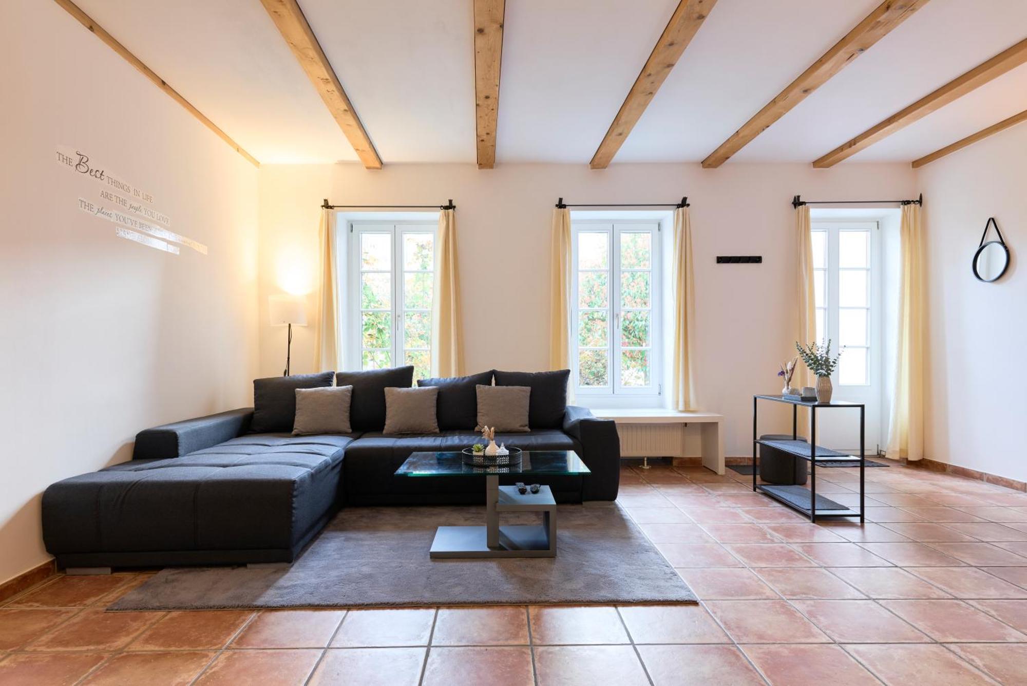 Stilvolle Gartenterrassenwohnung Mitten In Брегенц Экстерьер фото